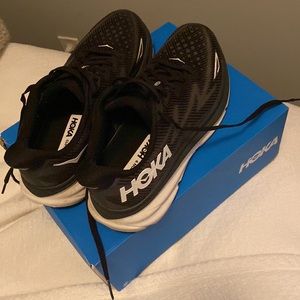 Hoka Clifton 9